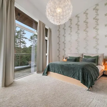 Vy - A Gem With Private In *