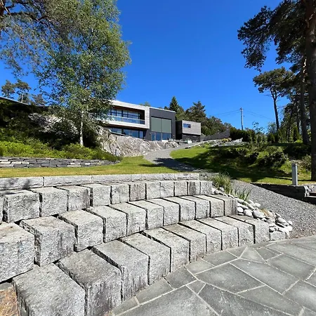 Villa Vy - A Gem With Private In