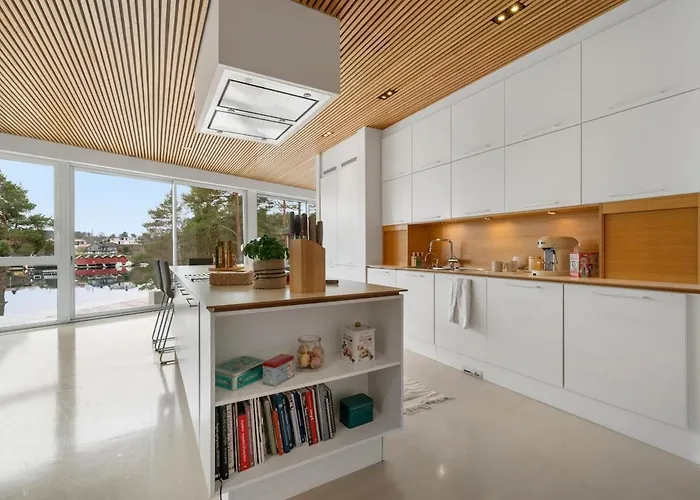 Villa Vy - Beach House In Bergen Вилла