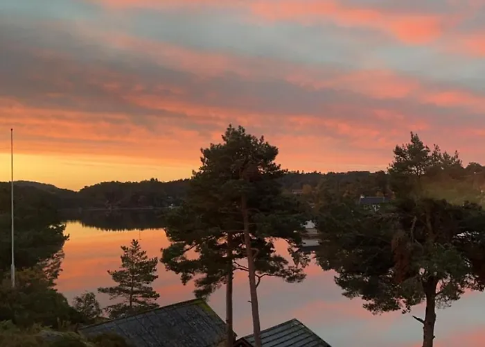 Villa Vy - Beach House In Bergen וילה